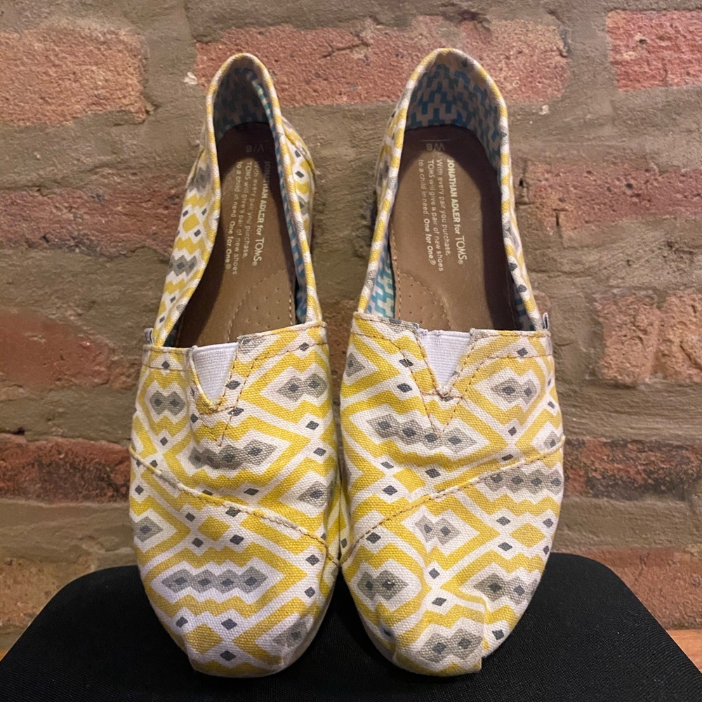 Jonathan Adler for Toms Canvas Classics